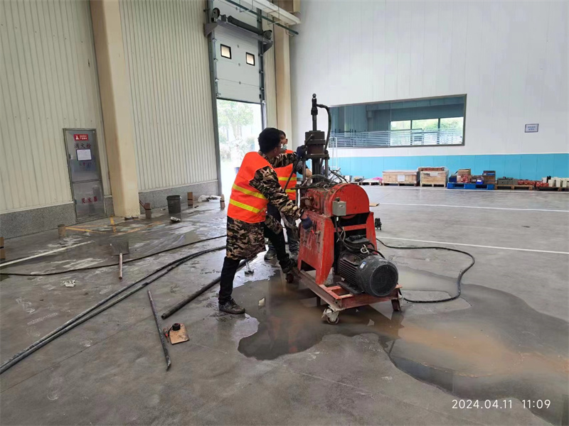 康平厂房地面下沉塌陷注浆加固施工